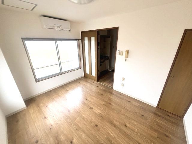ベッドルーム