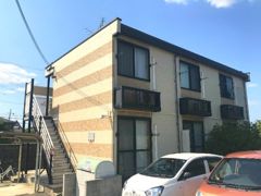 レオパレスアールズコートの外観画像