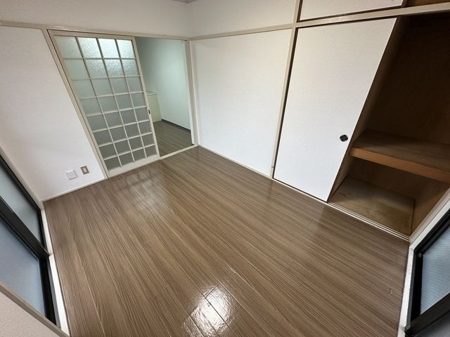 ベッドルーム