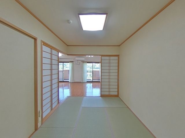 ベッドルーム