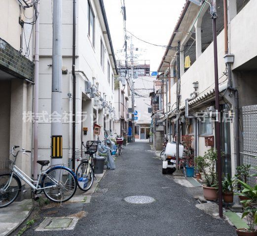 近くに施設あり