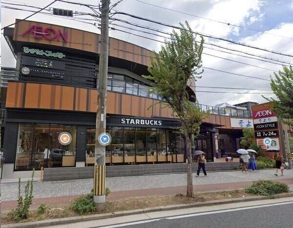 近くに施設あり