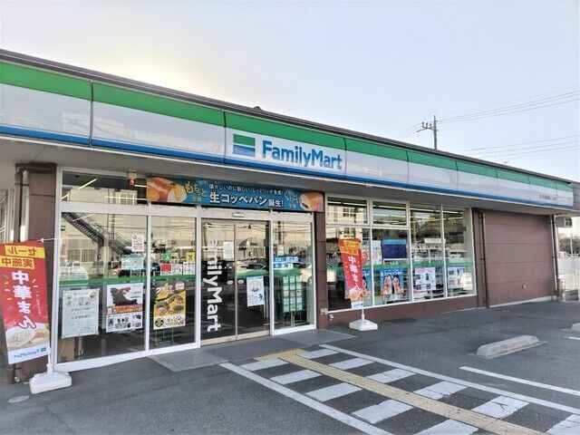近くに施設あり