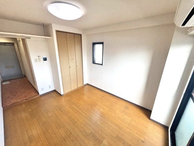 ベッドルーム