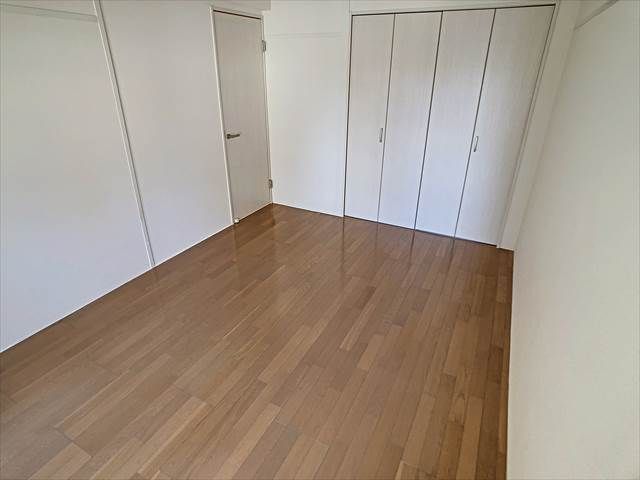 ベッドルーム