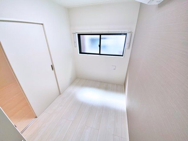 ベッドルーム
