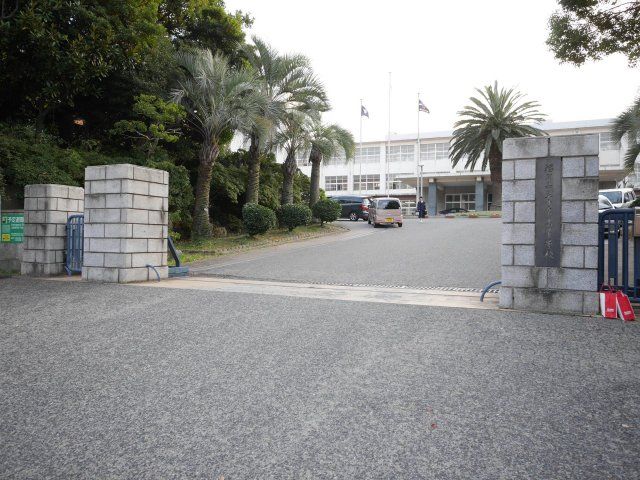 福岡県立小倉高等学校(720m)