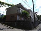 レオパレスヒルズ生田の外観