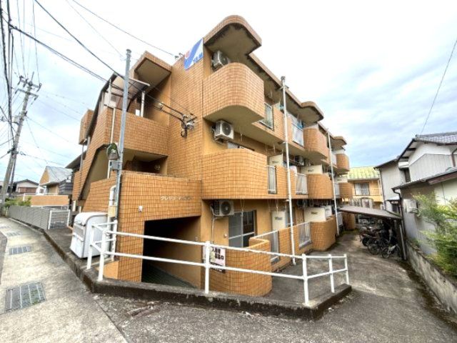 クレジュールビザンの外観画像