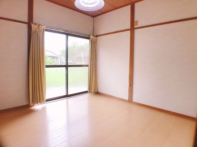 ベッドルーム