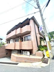 ヴォーン岡本の外観画像