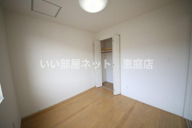 ベッドルーム