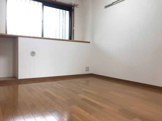 ベッドルーム