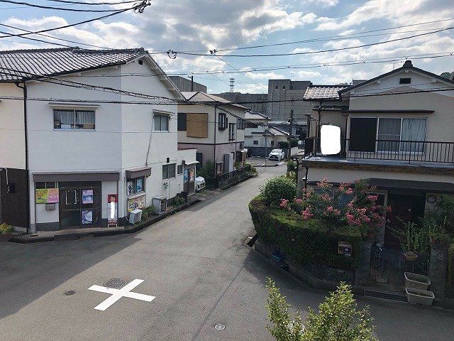 近くに施設あり