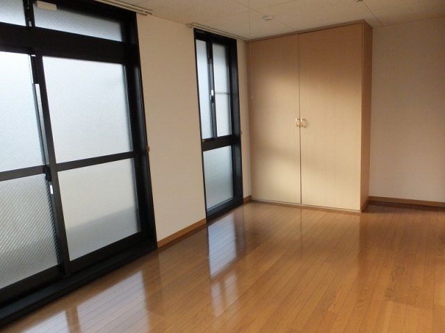 ベッドルーム