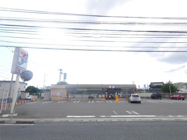 セブンイレブン小倉北方3丁目店(380m)
