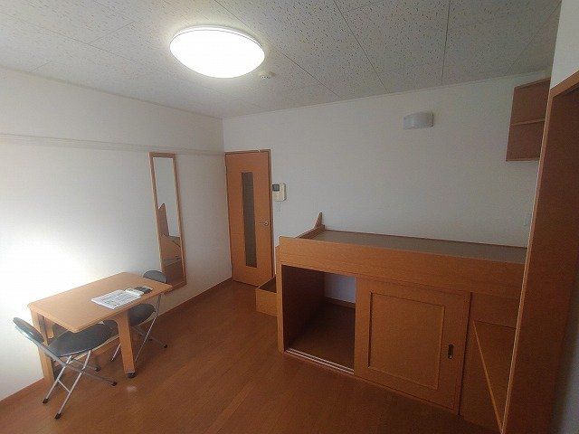 ベッドルーム