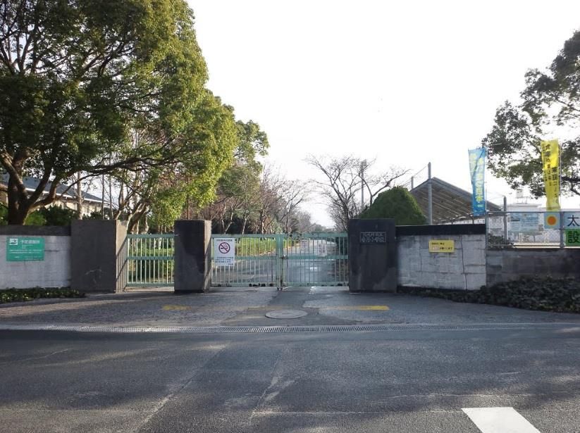 香月小学校(1250m)