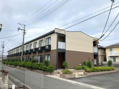 レオパレスレモングラス横手新町の外観画像