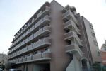 ビジネス・ワン六本松の外観