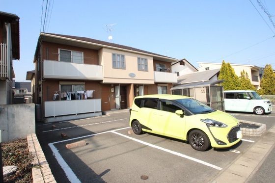 シャーメゾン西長瀬の外観画像