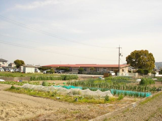 近くに施設あり