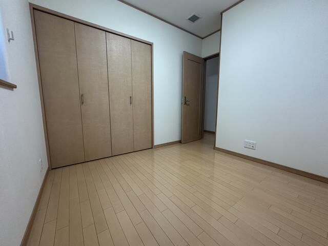ベッドルーム