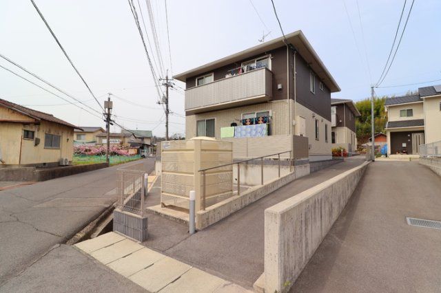 近くに施設あり