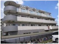 クリスタルコートの外観画像