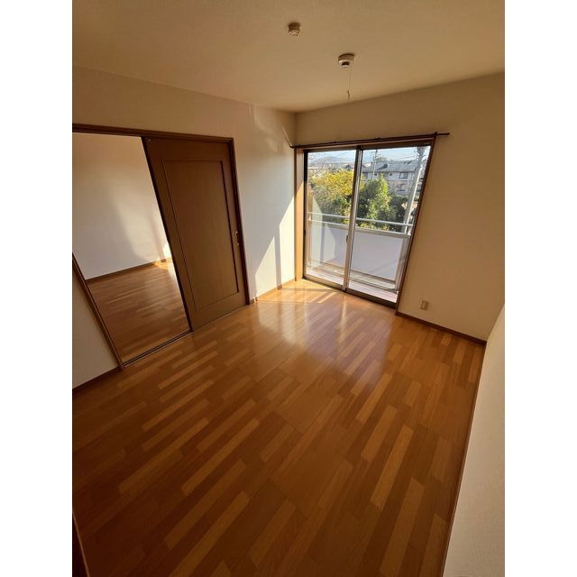 ベッドルーム