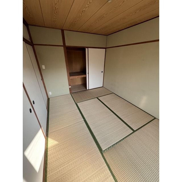 ベッドルーム