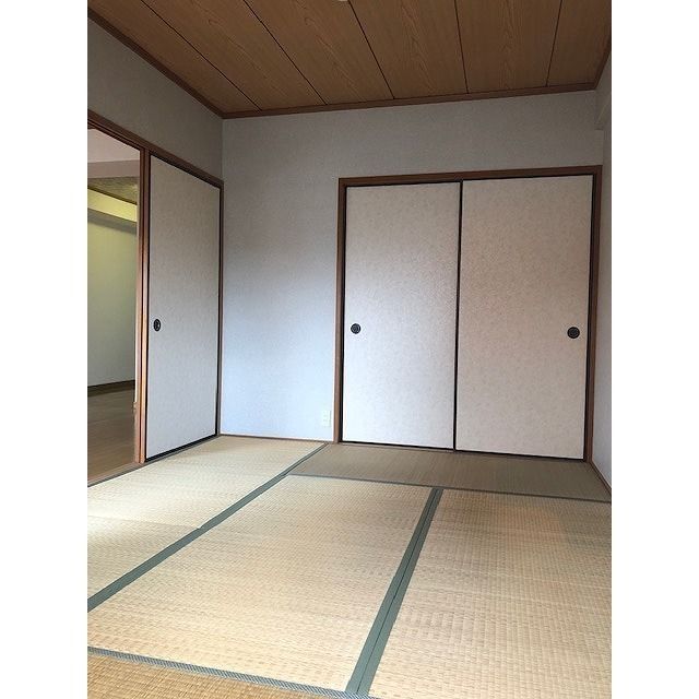 ベッドルーム