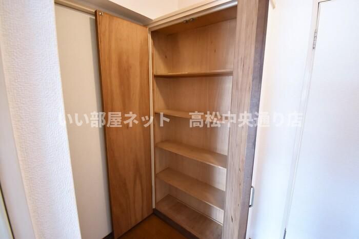 収納