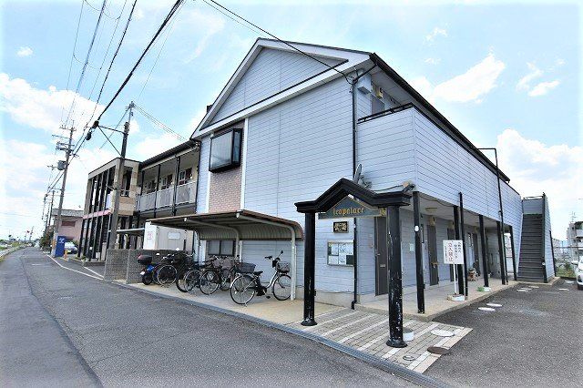 レオパレスノムラの外観画像