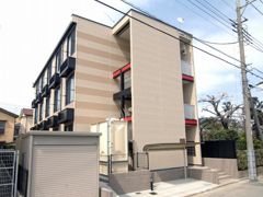 レオパレスeclatの外観画像