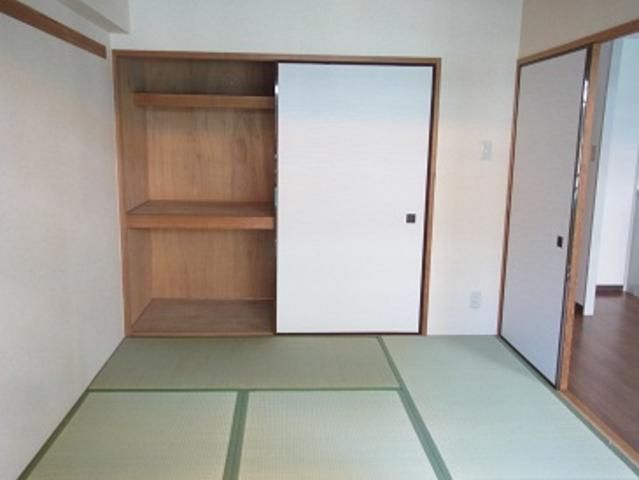 ベッドルーム