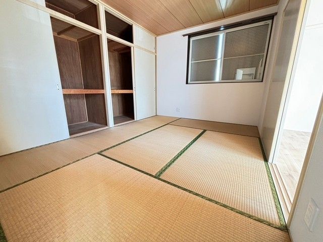 ベッドルーム