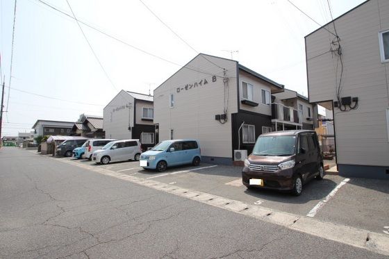 ローゼンハイムB棟の外観画像