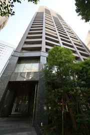 ファーストリアルタワー新宿の外観画像