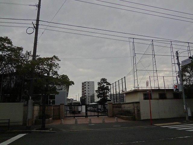 北九州市立高校(550m)