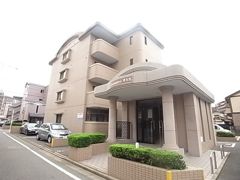 ルミエール東大利の外観画像