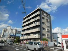 ファミール・コヌマの外観画像