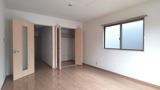 ベッドルーム