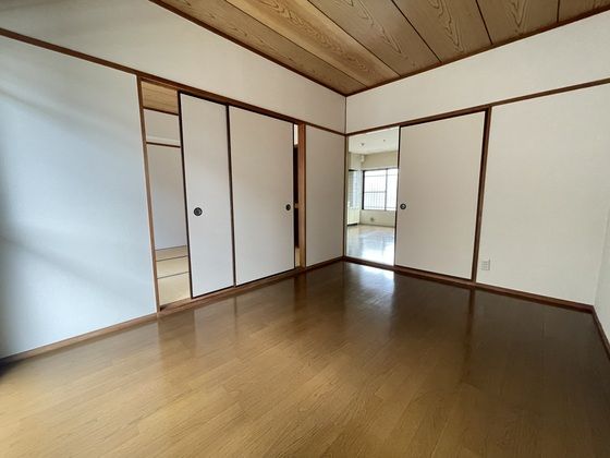 ベッドルーム