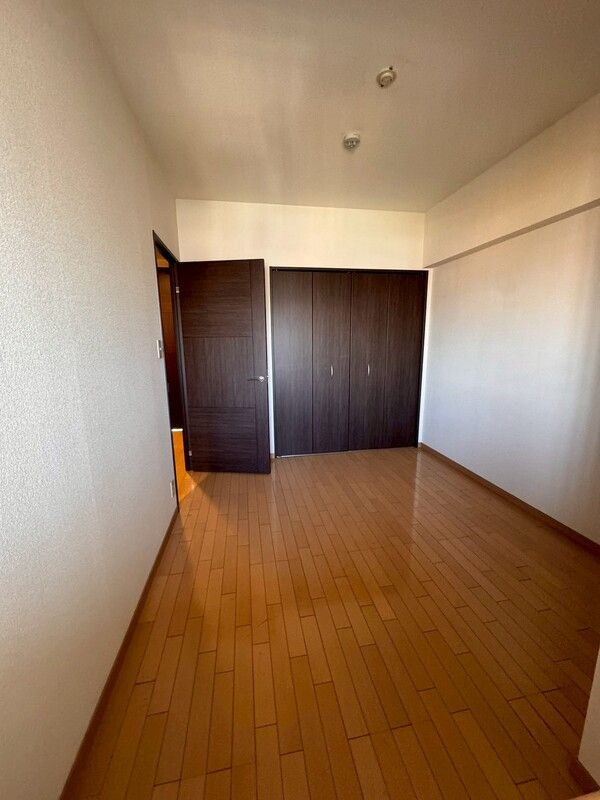 ベッドルーム