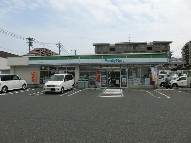 ファミリーマート小倉朝日ヶ丘店(200m)