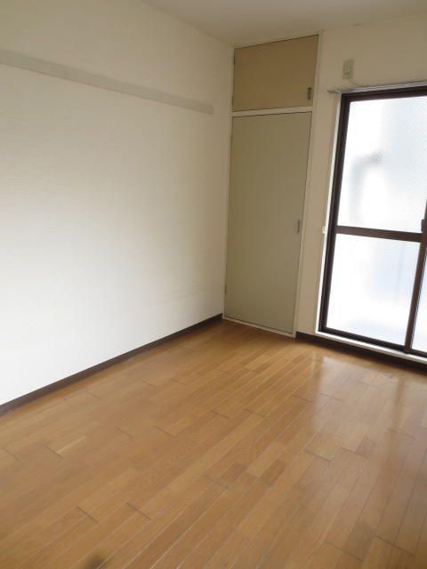 ベッドルーム