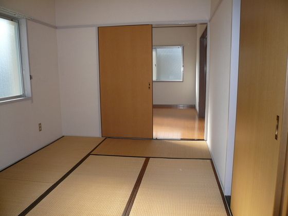 ベッドルーム
