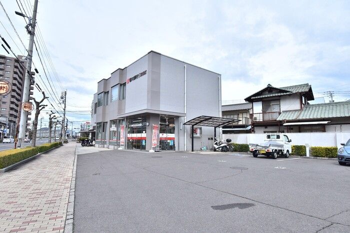近くに施設あり