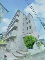 コレクション津田の外観画像